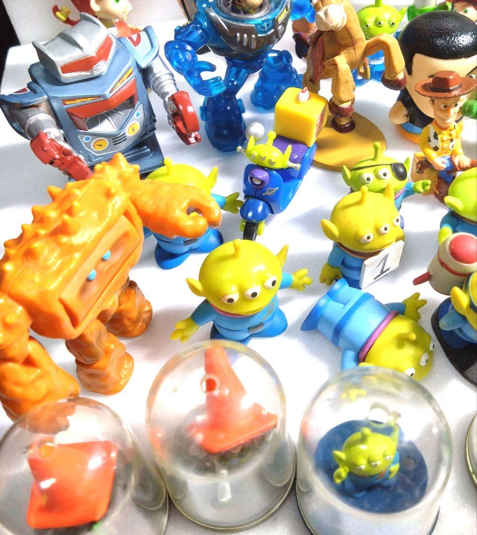 トイ・ストーリー フィギュア 大量