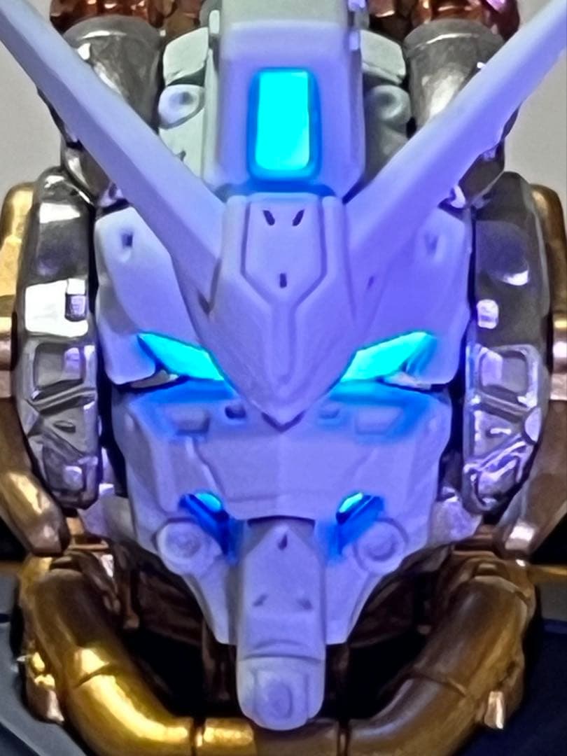 ガンプラ HG 1/144 赤いガンダム 塗装完成品