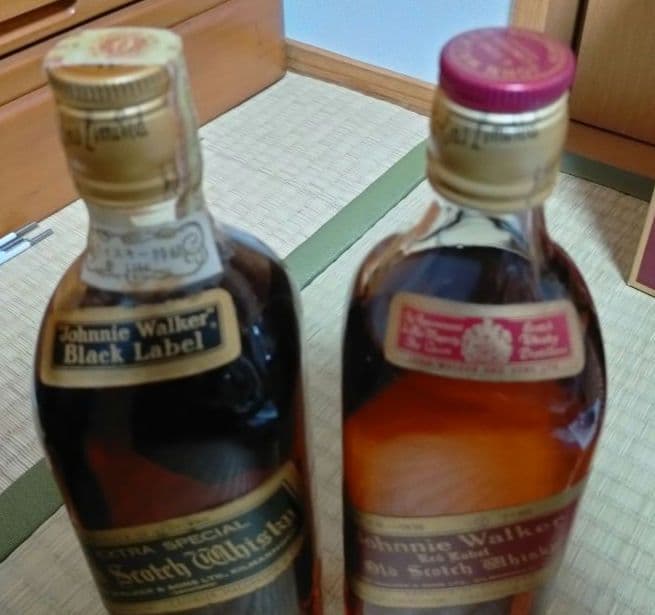 推定1970年代流通 ジョニーウォーカー特級ブラック(下3行ラベル)＆レッド