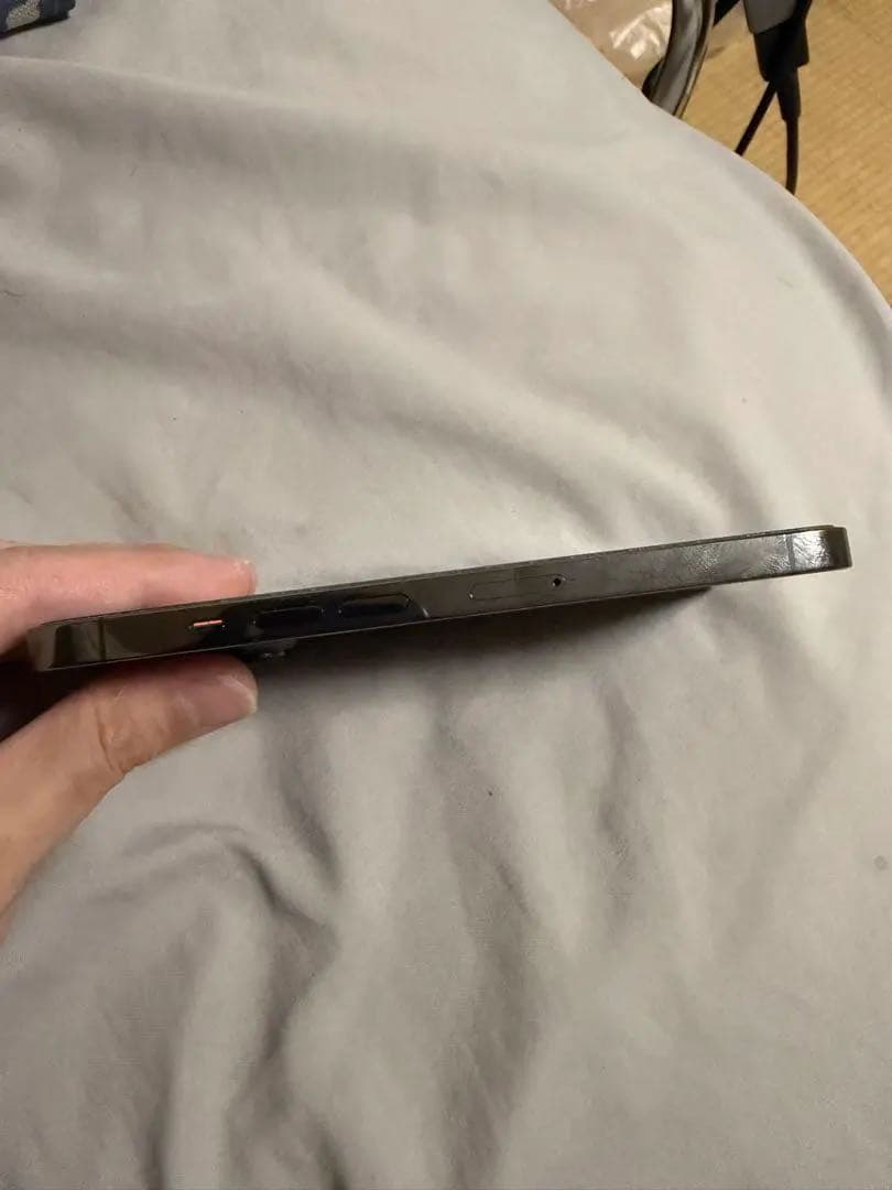 【美品】iPhone13Pro 256GB グラファイト（付属品あり）