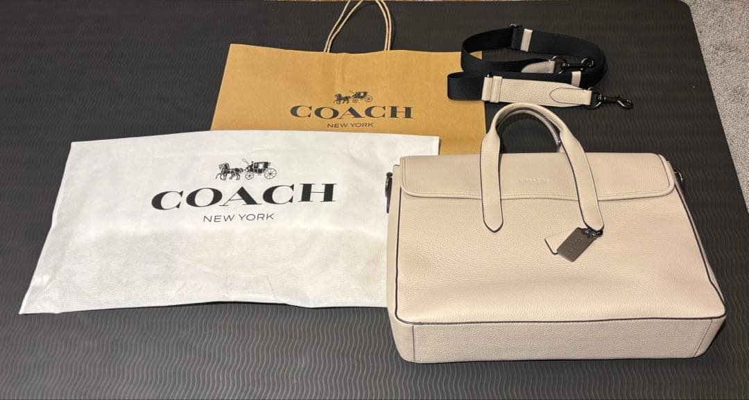COACH ホワイト ショルダートートバッグ