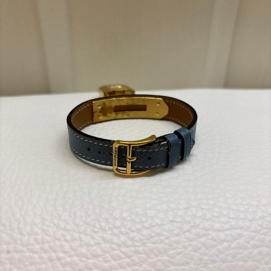 青いレザー 時計 金色ロックデザイン