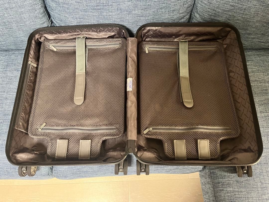 リモワ ルフトハンザ　RIMOWA サルサ　機内持ち込み サイズ　ビジネスバック