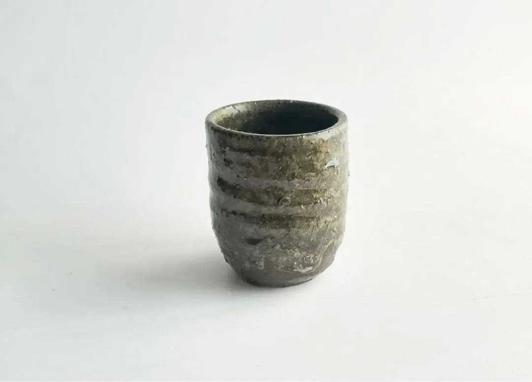 陶芸家　國吉清尚　ぐい呑　酒器　酒杯　筒杯　湯呑　識箱　沖縄　琉球