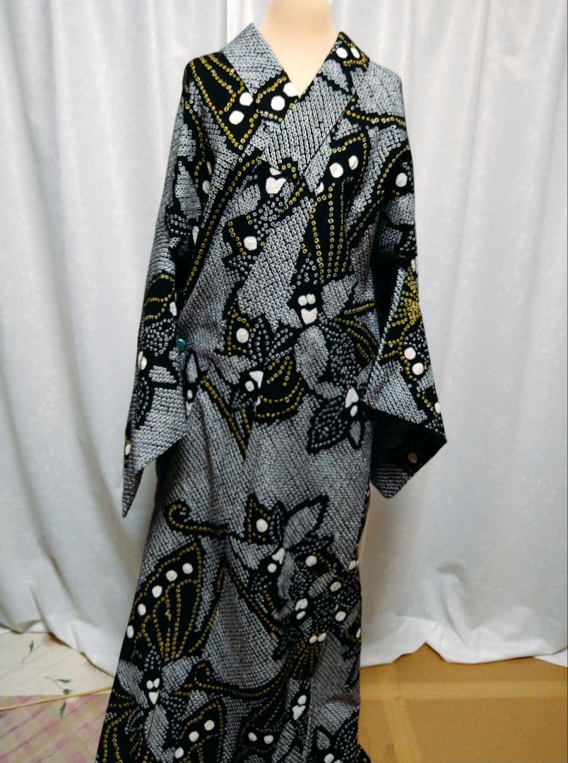 有松鳴海絞り　浴衣