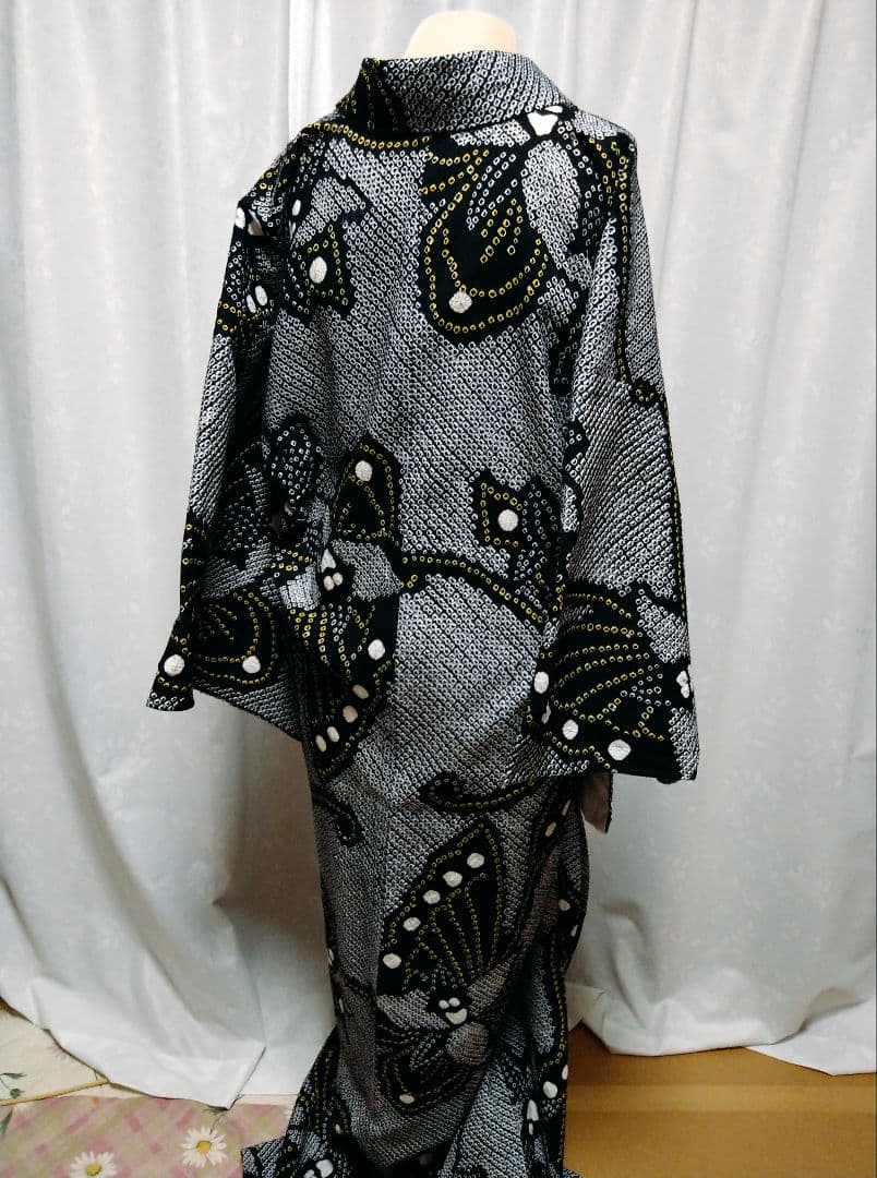 有松鳴海絞り　浴衣