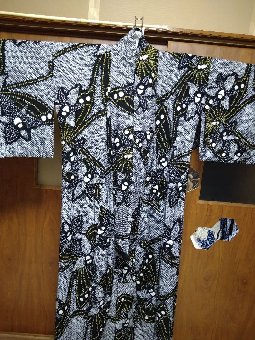 有松鳴海絞り　浴衣