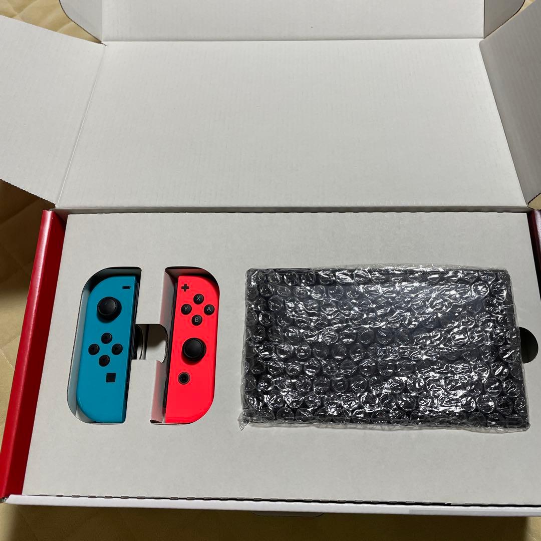 超美品　Nintendo Switch 本体 ネオンブルー・ネオンレッド