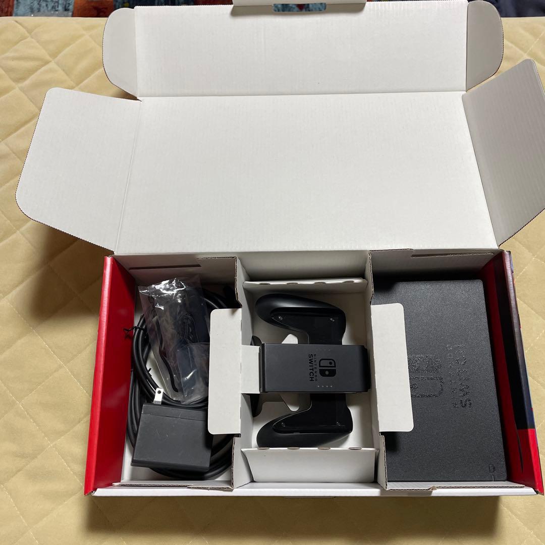 超美品　Nintendo Switch 本体 ネオンブルー・ネオンレッド