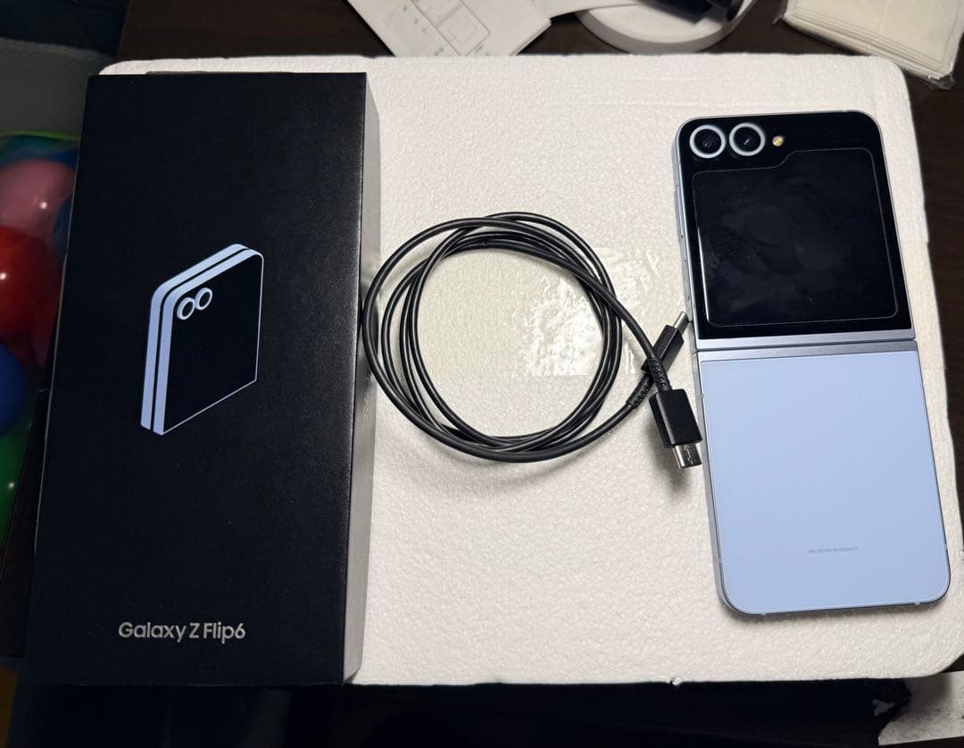 【美品】国内Galaxy Z Flip6 256GB