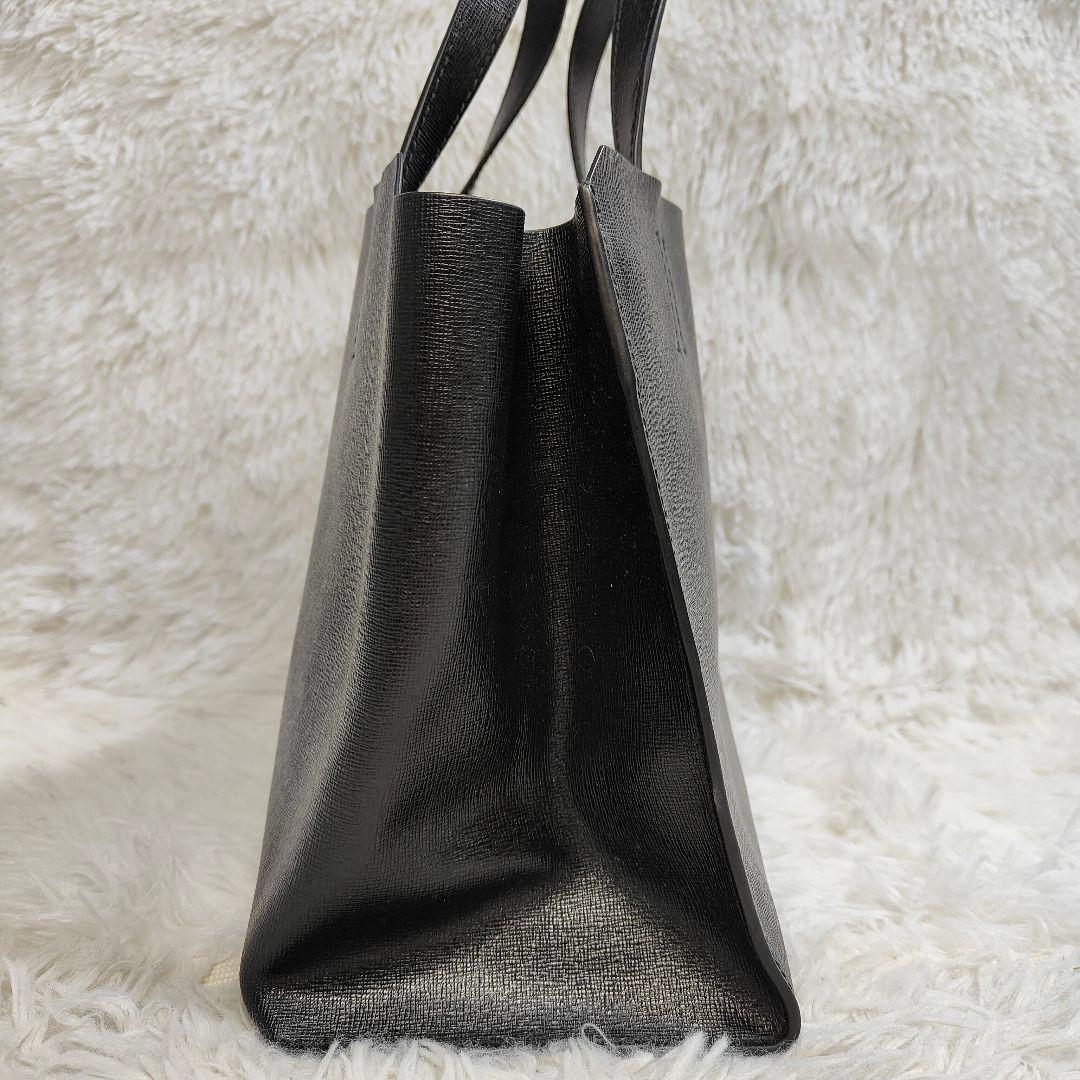 【未使用級】FURLA ブラック ミニハンドバッグ　黒 ブラック