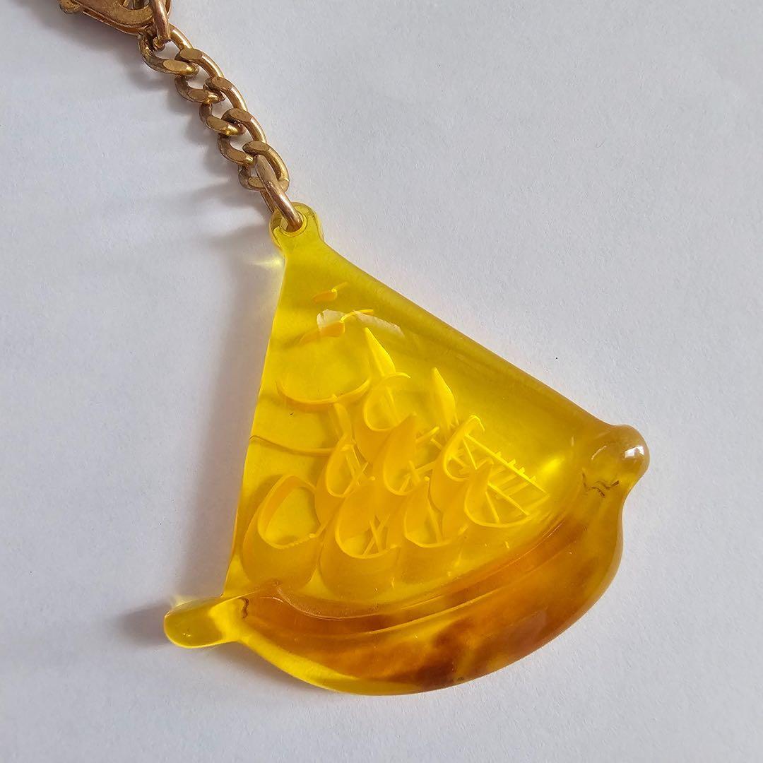 菊池 べっ甲 日本製 べっ甲細工 鼈甲張 船 沈み彫り キーホルダー 箱付き