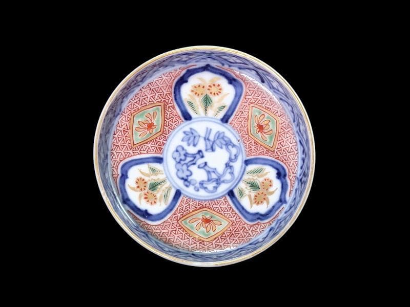 大聖寺伊万里　金襴手　毘沙門亀甲紋に花の図　豆皿　D497AS-CTf