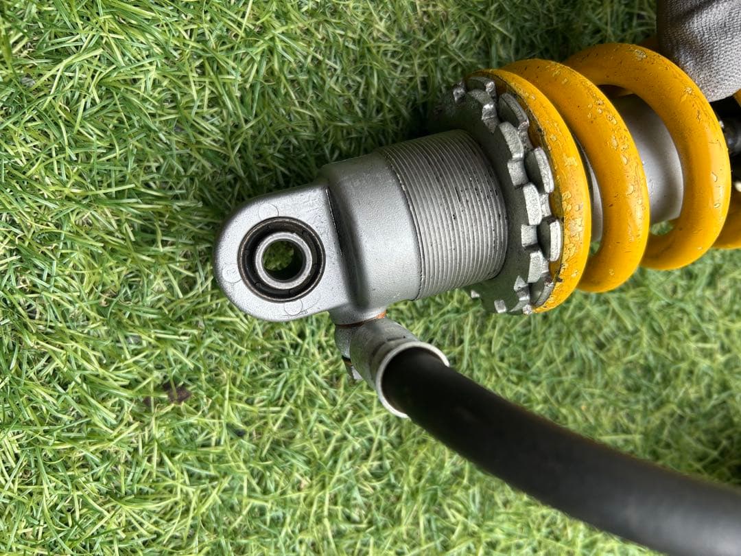 nsf100 リアサス　黄バネ