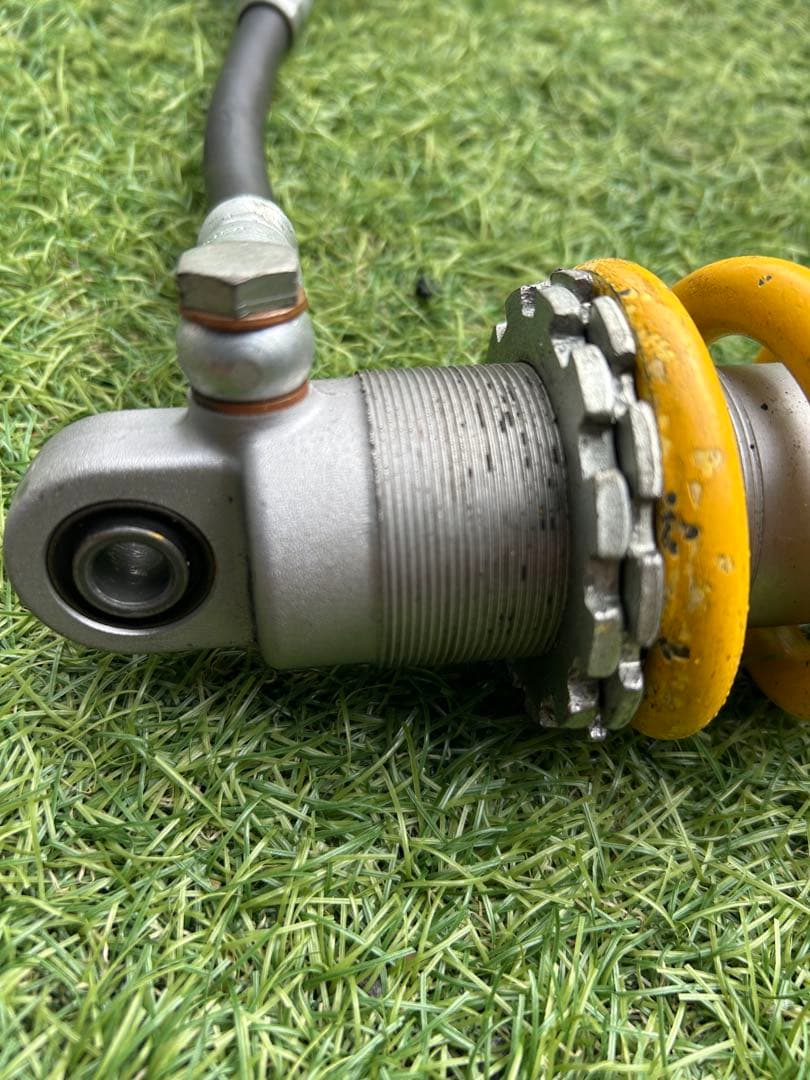 nsf100 リアサス　黄バネ