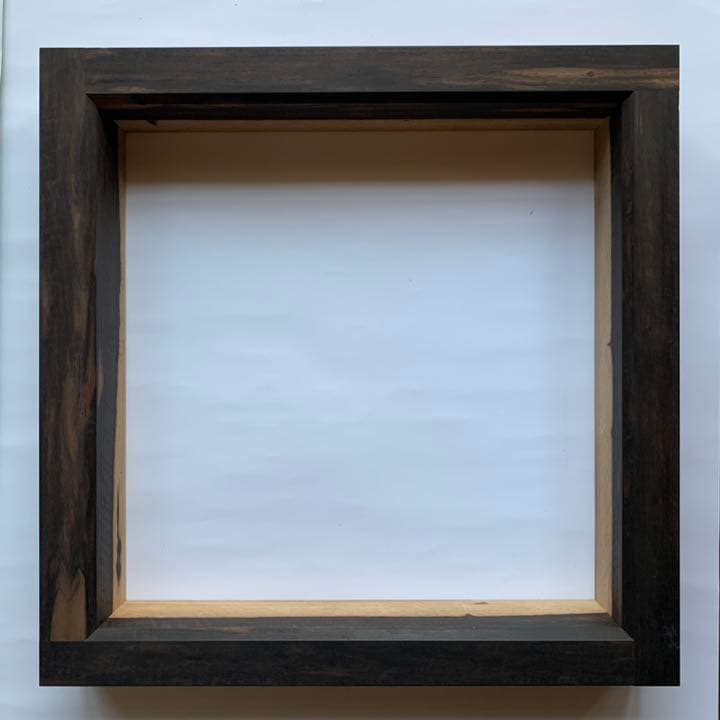 【炉縁　黒柿】