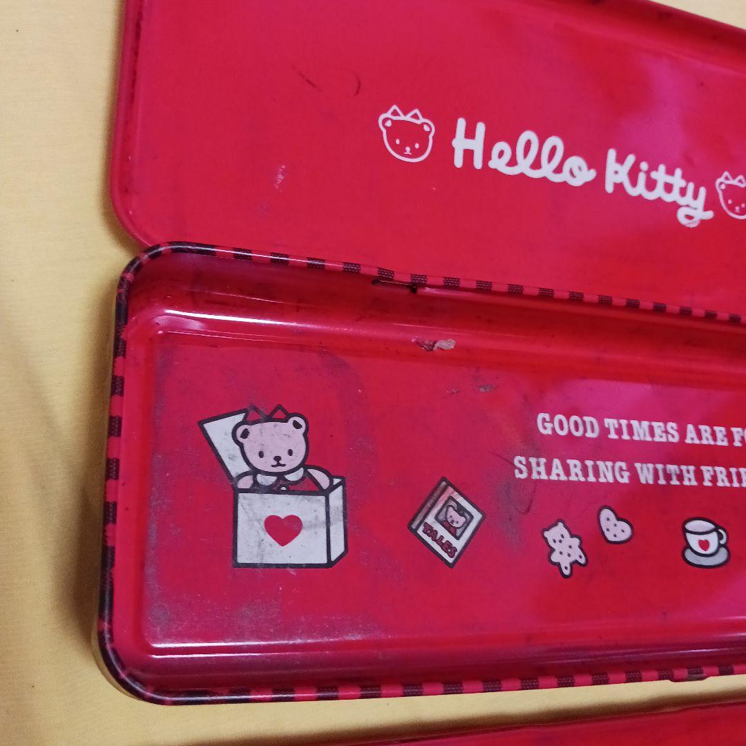 キティ　ハローキティ　缶ケース　筆箱　hello kitty 　サンリオ　レトロ