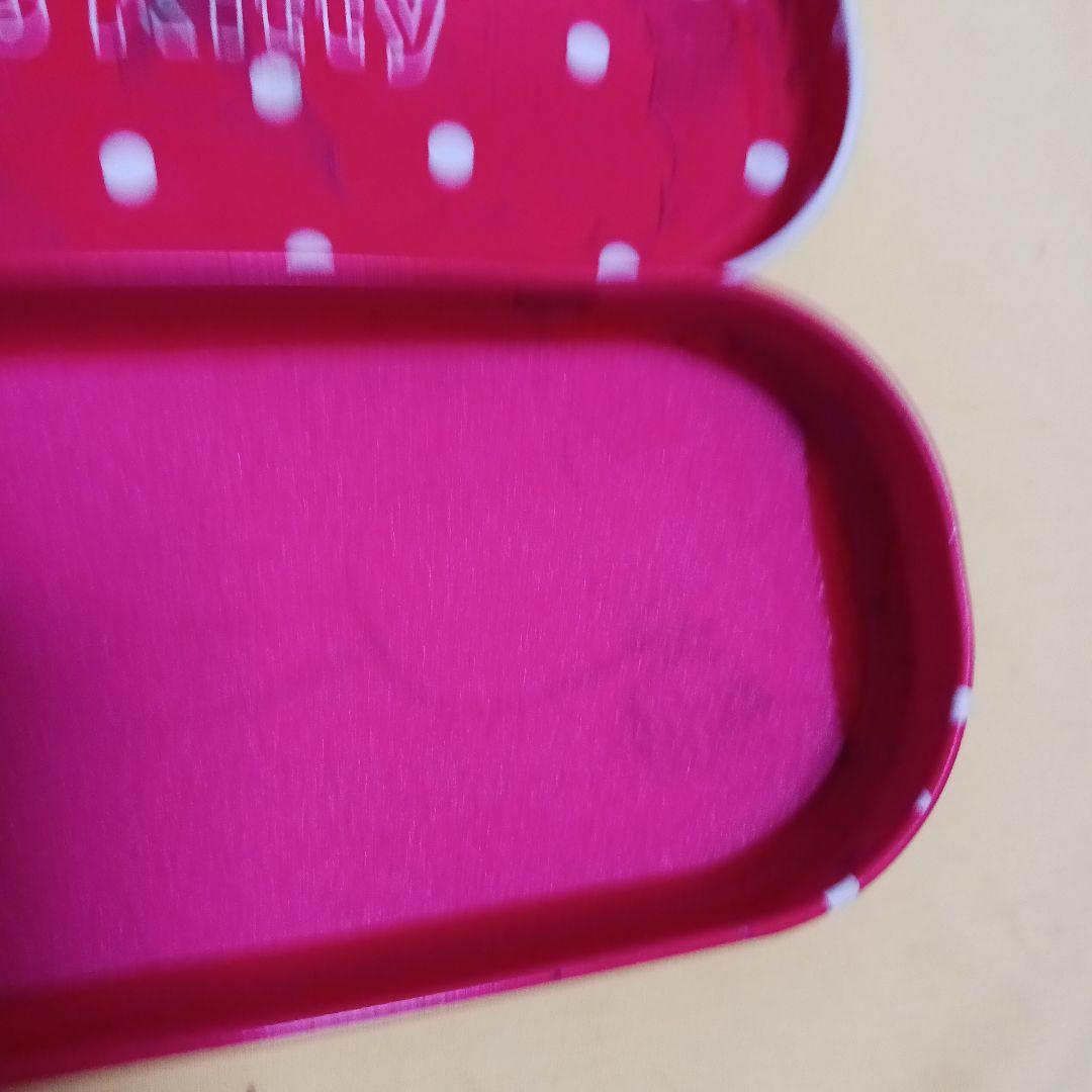 キティ　ハローキティ　缶ケース　筆箱　hello kitty 　サンリオ　レトロ