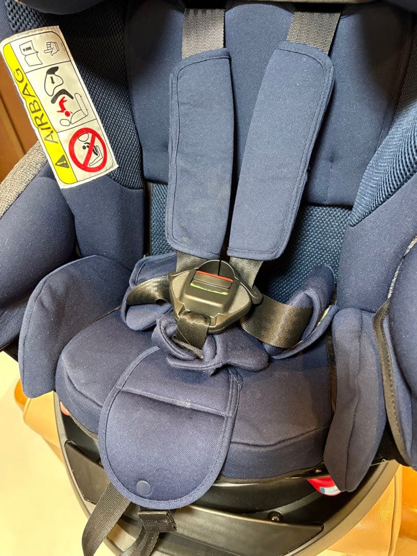 アップリカ フラディア グロウ AC ネイビーオーシャン シートベルト固定式