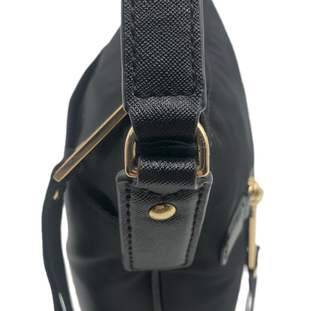 【極美品】MARC JACOBS　ブラック　ナイロン　ショルダーバッグ