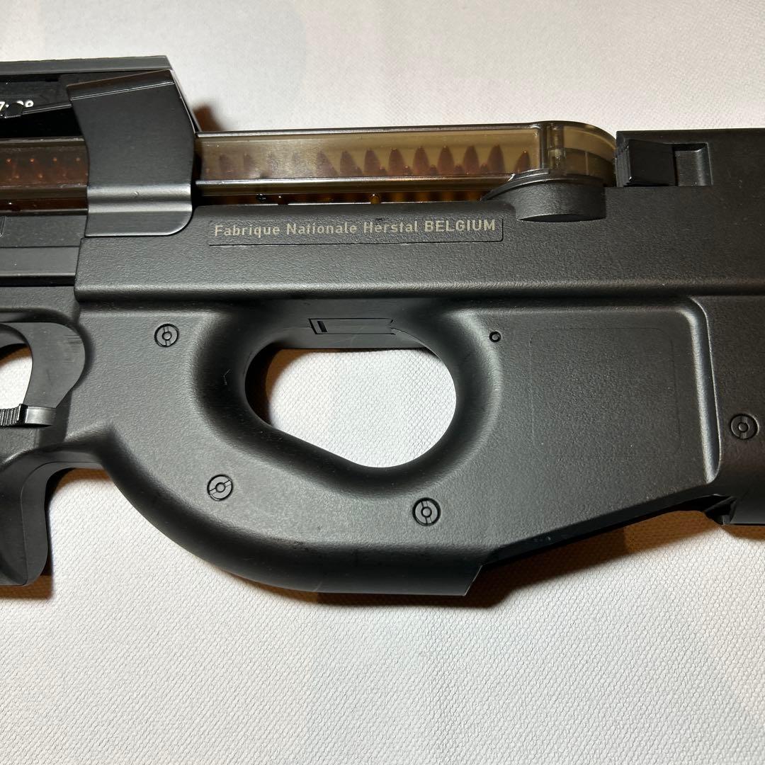 [S&T] P90TR BK 電動ガン スタンド付き。