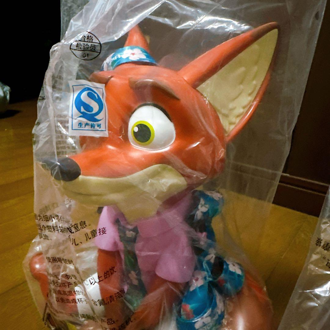 ズ*ア様 台湾映画館限定 ズートピア2 ドリンクカップ ニック ジュディ 2点セ