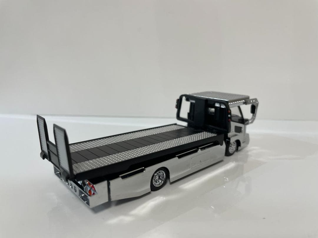 14R-007 MT 1/64 トレーラー Dekotora Silve