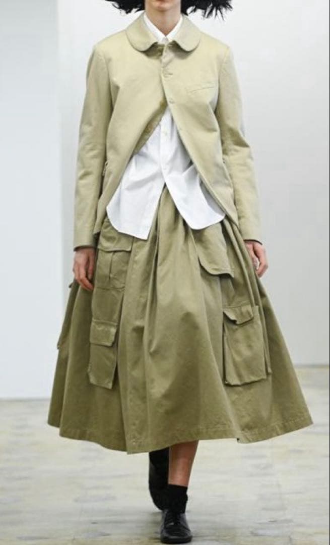 美品★コムデギャルソン　コムデギャルソン★綿チノスカート　カーキ