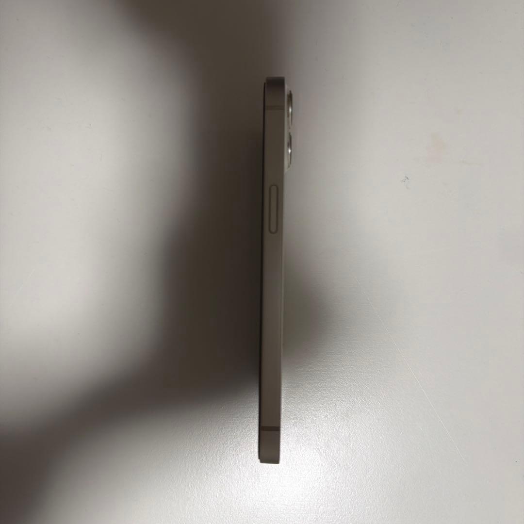 Apple iPhone 13 ホワイト本体【箱付き】ガラスフィルム付