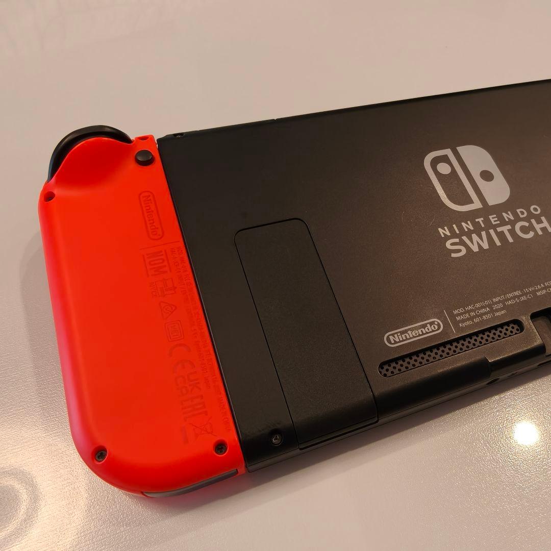 て*む様 Nintendo Switch 本体 キャリーケース付き