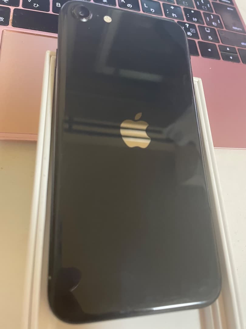 iPhone SE2 64GB （本体）（バッテリー状態：サービス）