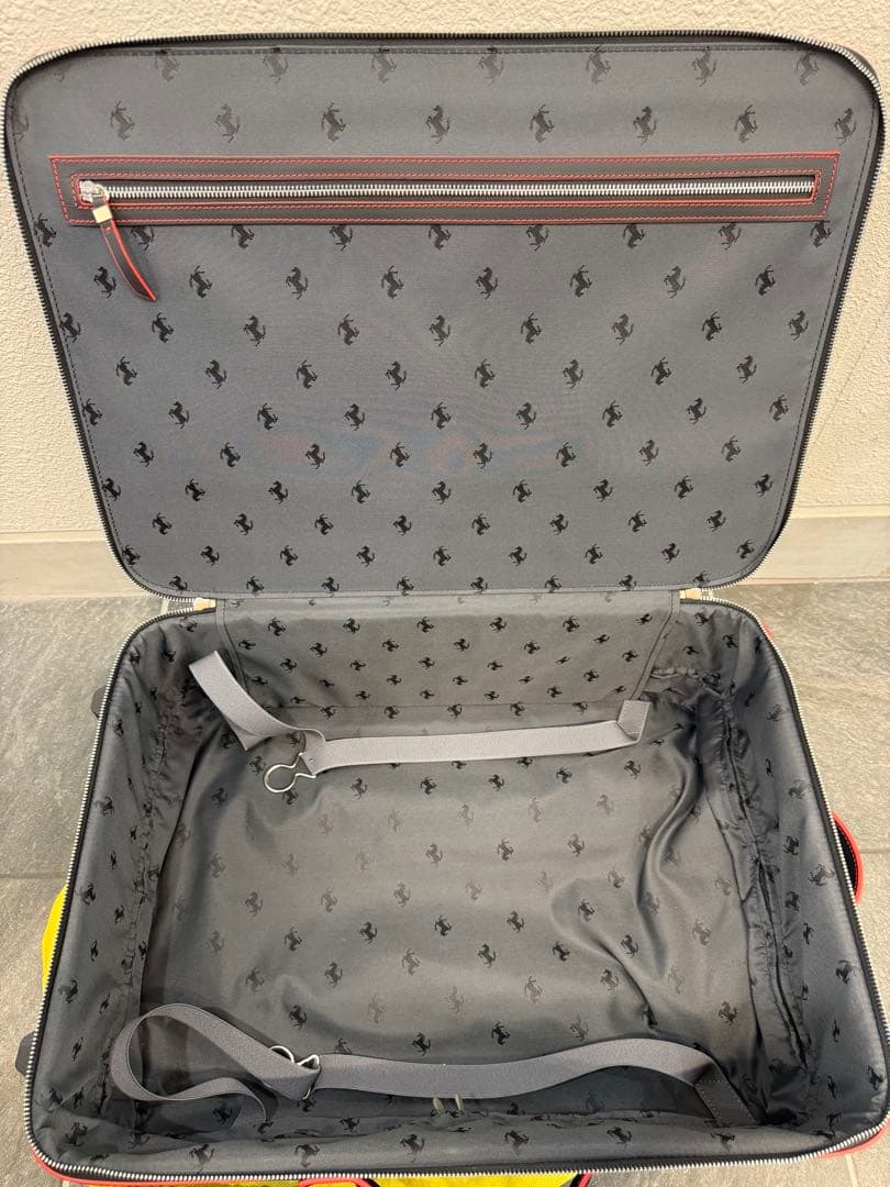 Ferrari フェラーリ キャリーバッグ