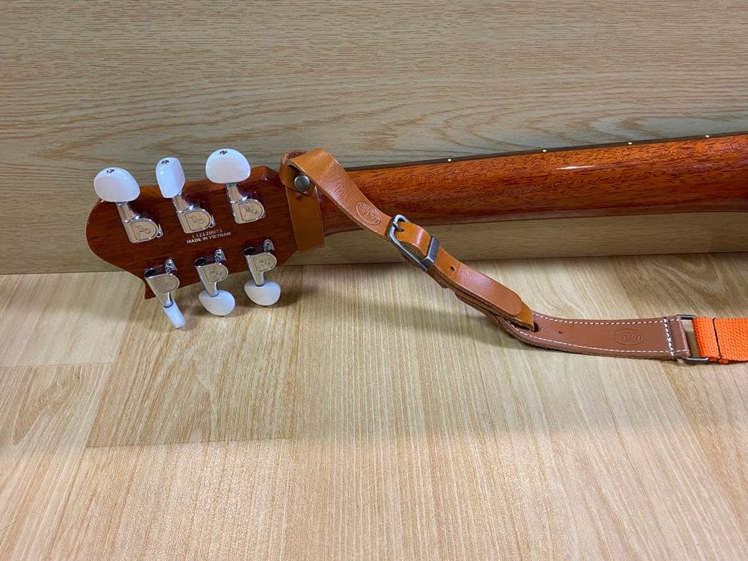 【新品未使用】 希少レア FLuffy ペイントトラベルギター ケース付