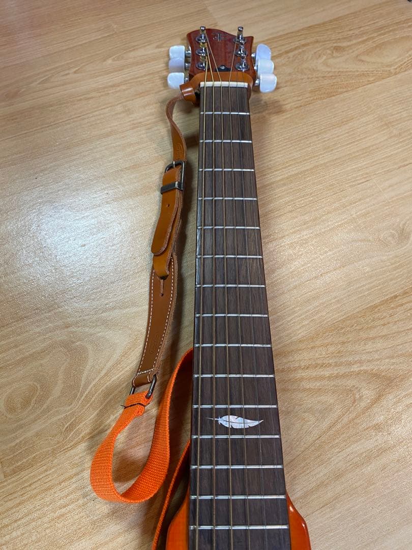 【新品未使用】 希少レア FLuffy ペイントトラベルギター ケース付