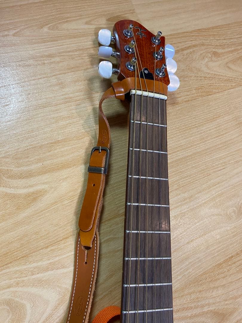 【新品未使用】 希少レア FLuffy ペイントトラベルギター ケース付