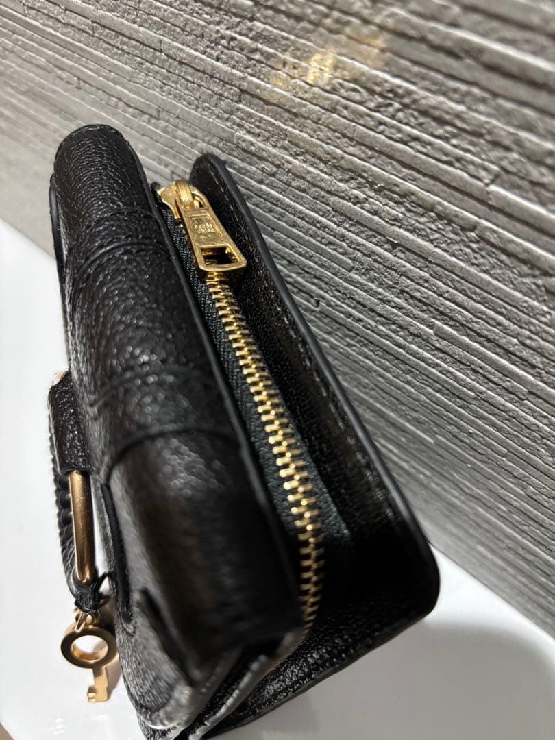 See By Chloeの財布　三つ折り　新品　同様 レザー シーバイクロエ