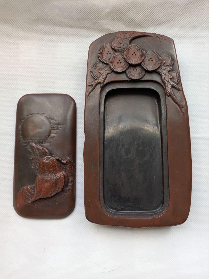 赤間石の彫刻硯