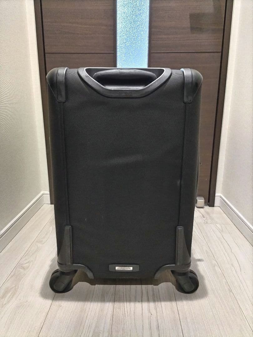 トゥミ　ALPHA2　4輪　キャリーケース 　黒 22616D2