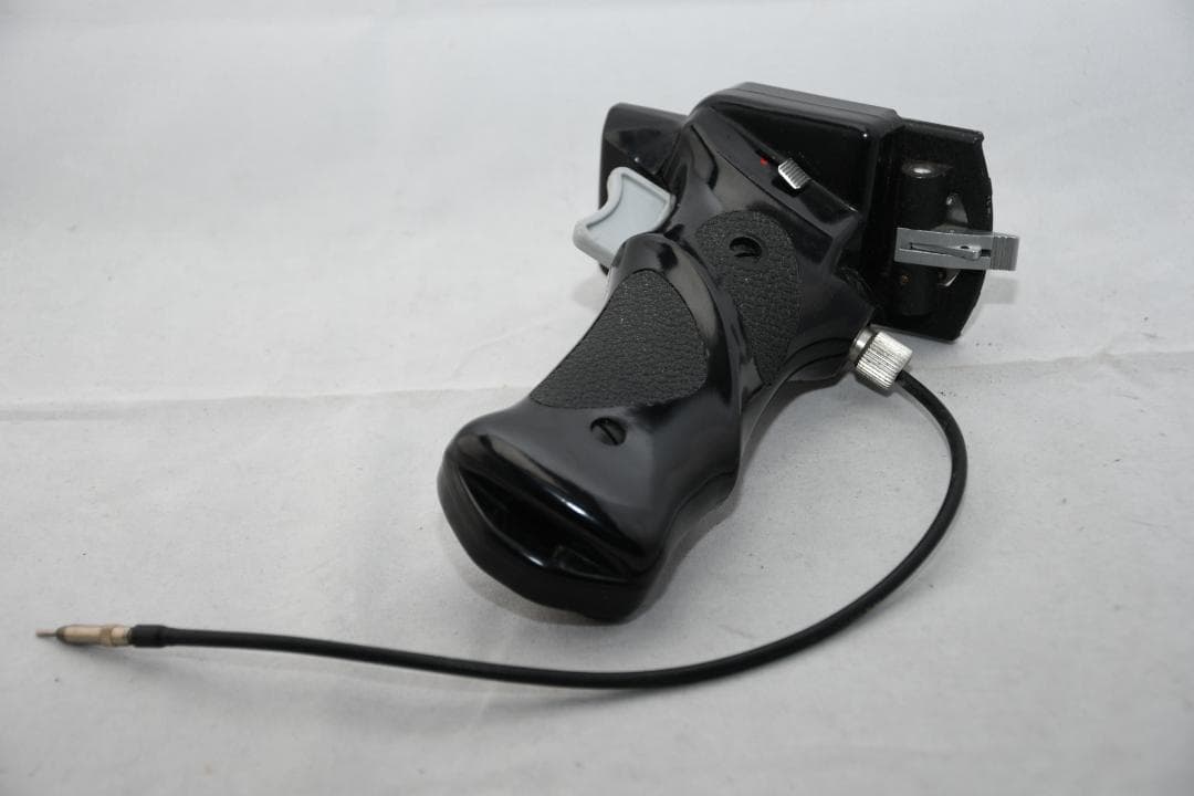 ローライピストルグリップ　ROLLEIFIX