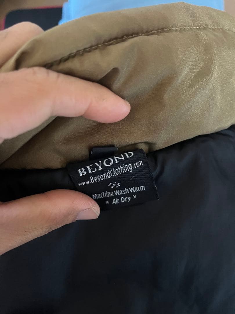 BEYOND CLOTHING製　LEVEL7 ベストジャケット　コヨーテ　XS