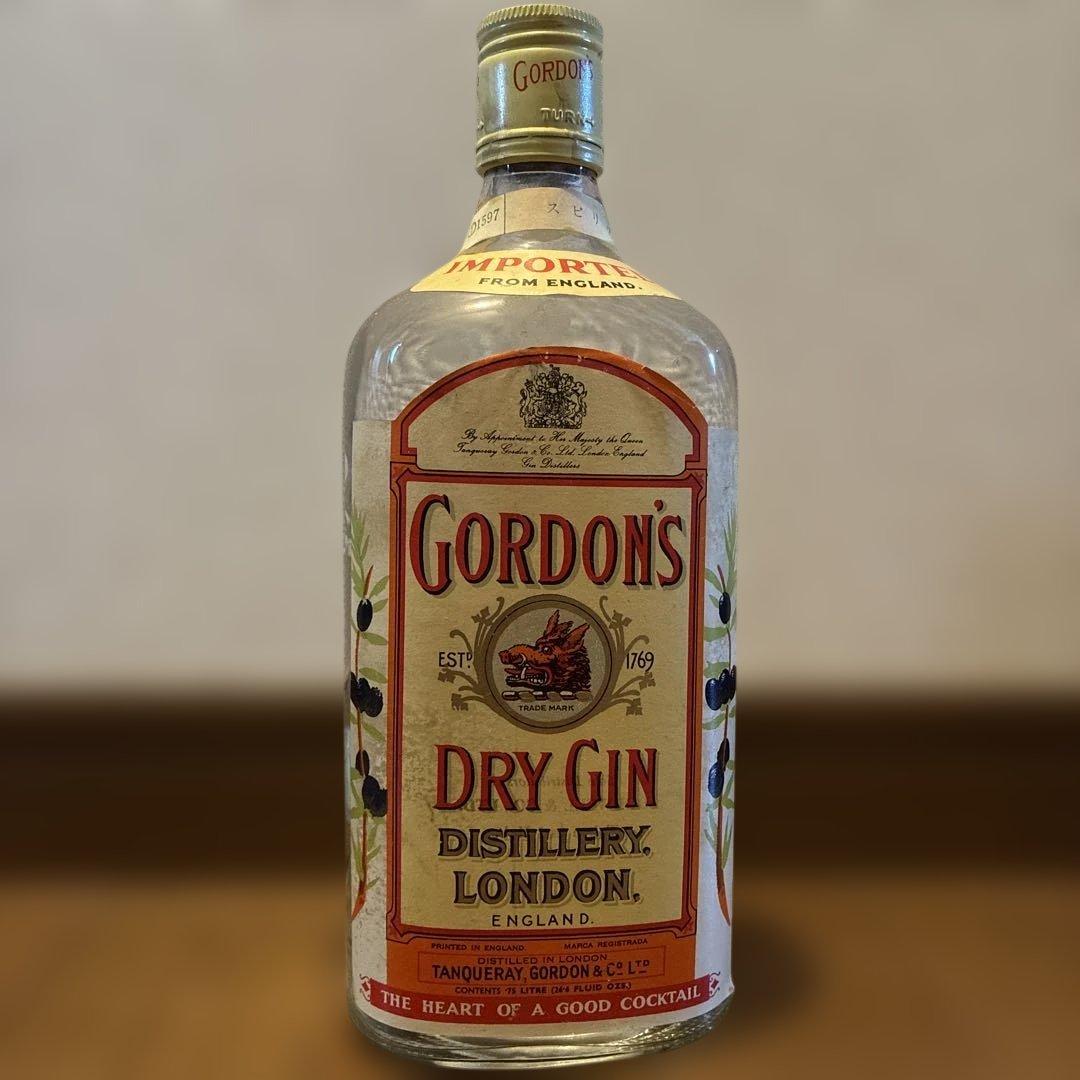 古酒　ゴードン ロンドン ドライ ジン　750ml 47度　ラベル汚れあり