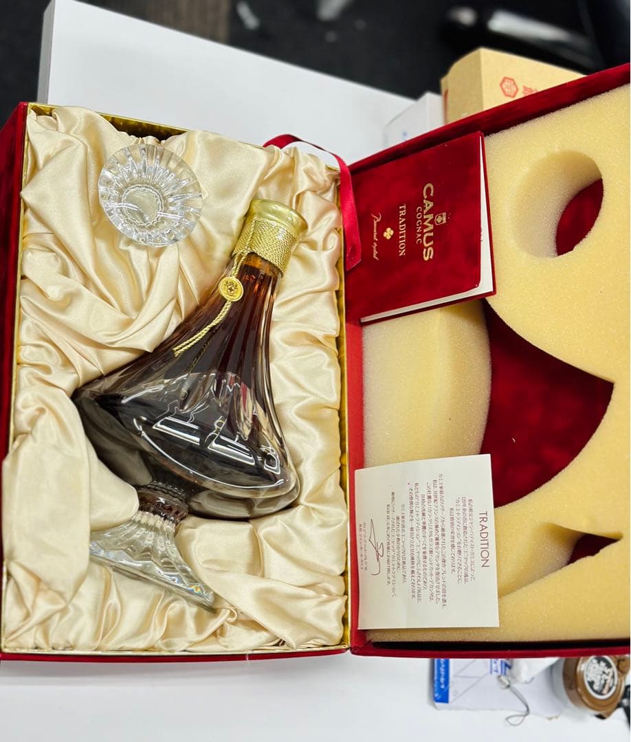 【24時間以内に発送】 カミュトラディションバカラ ブランデーコニャック