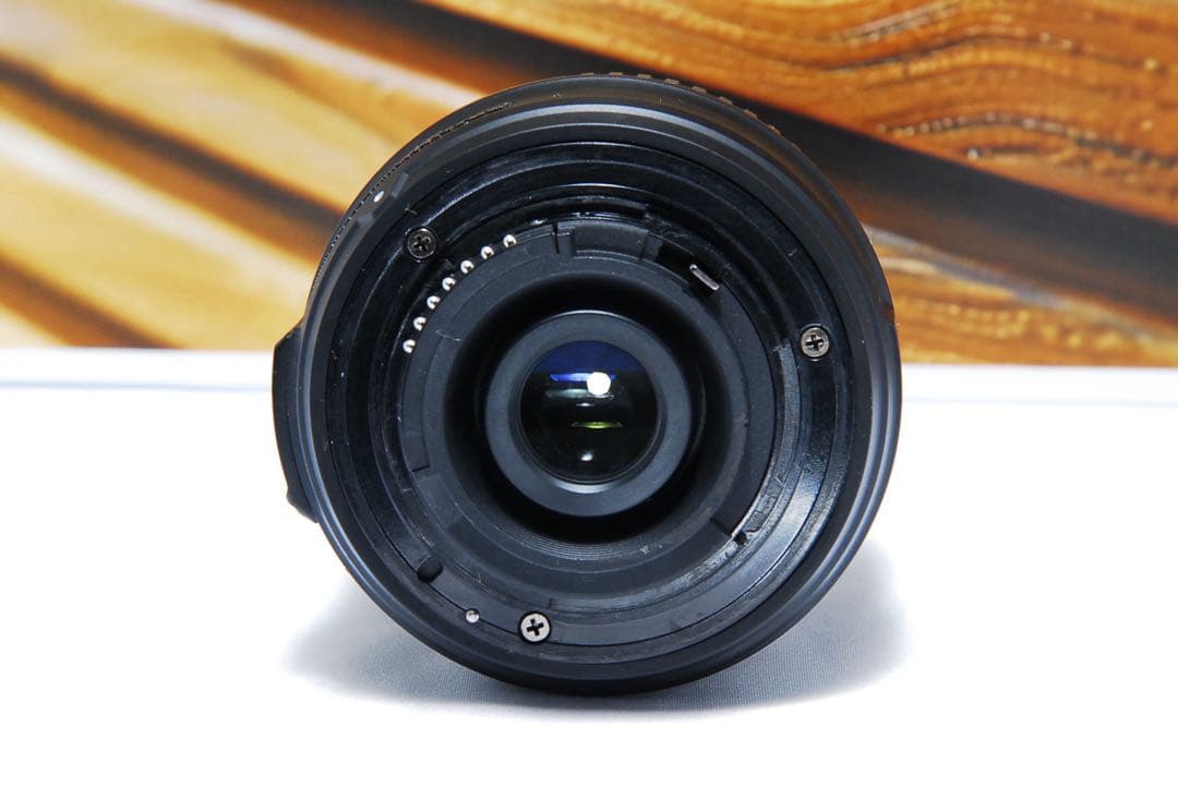 Nikon D40 スマホに転送　カメラ　小型軽量 一眼レフ エモい　ニコン