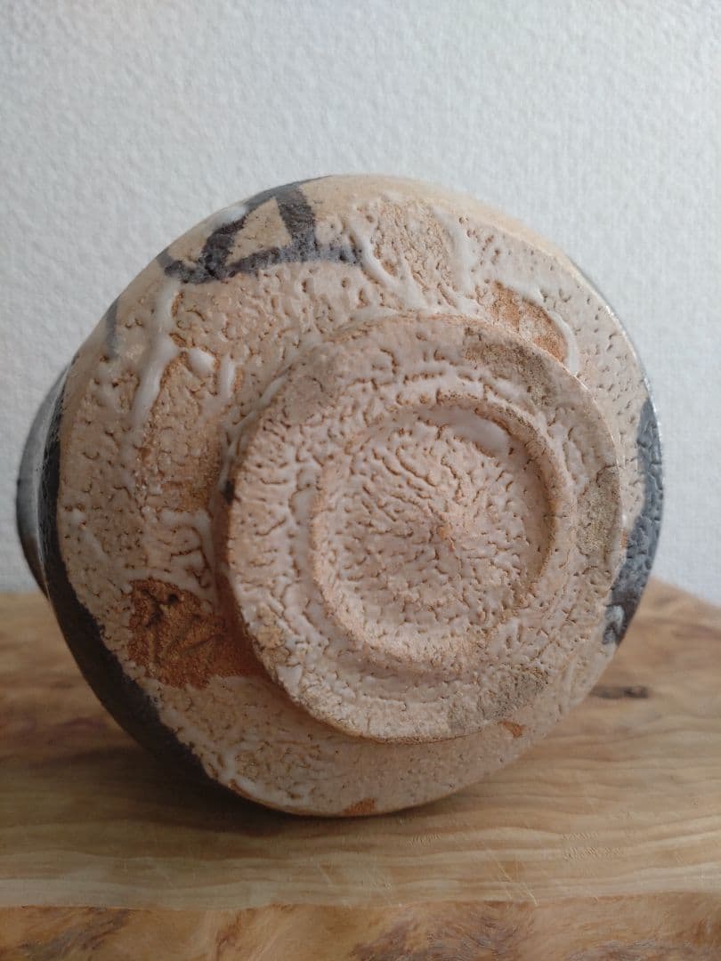 【人間国宝】　中里逢庵　第13代　中里太郎右衛門　絵唐津　沓茶碗