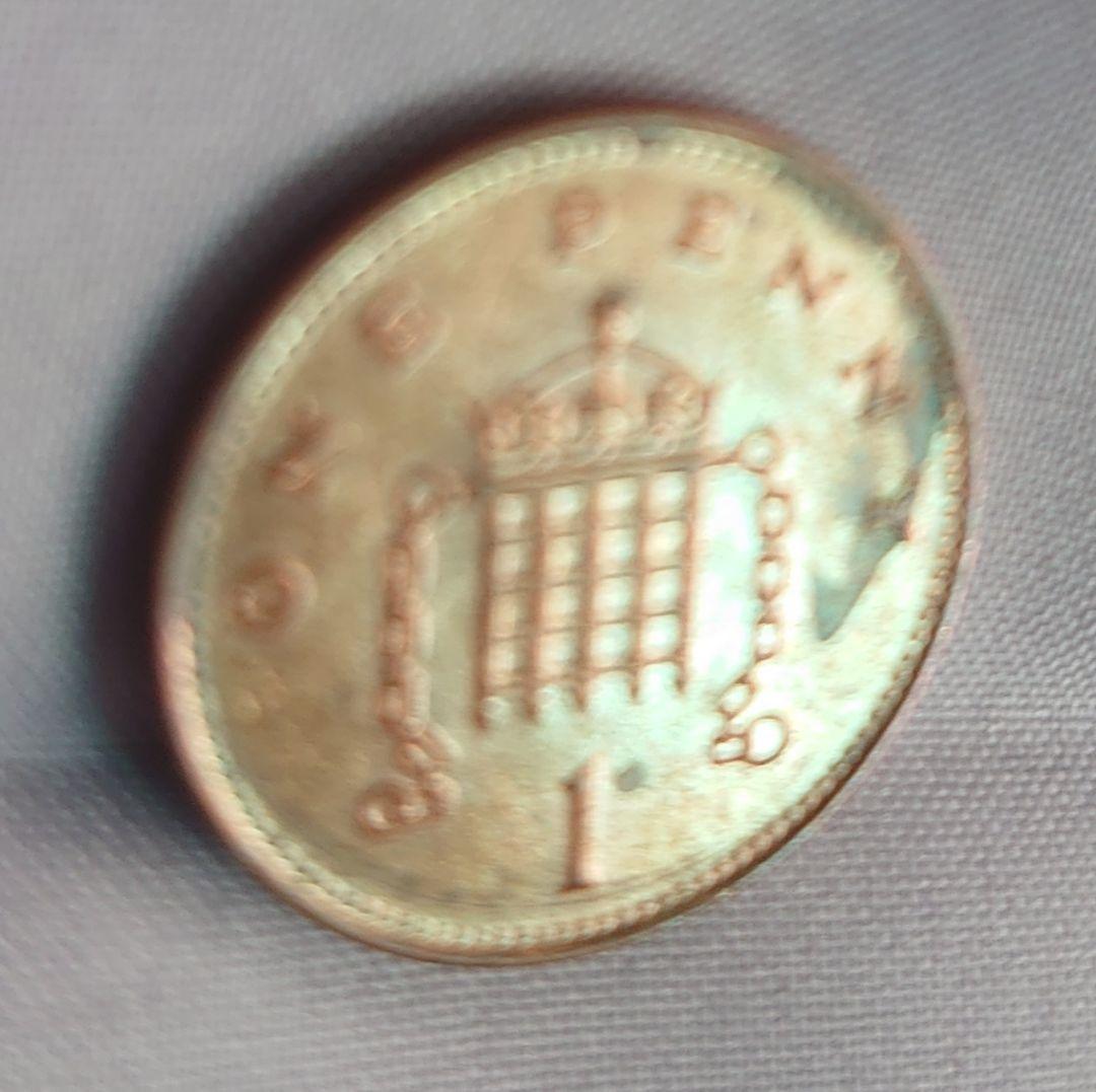 エリザベス女王１ペ二ー