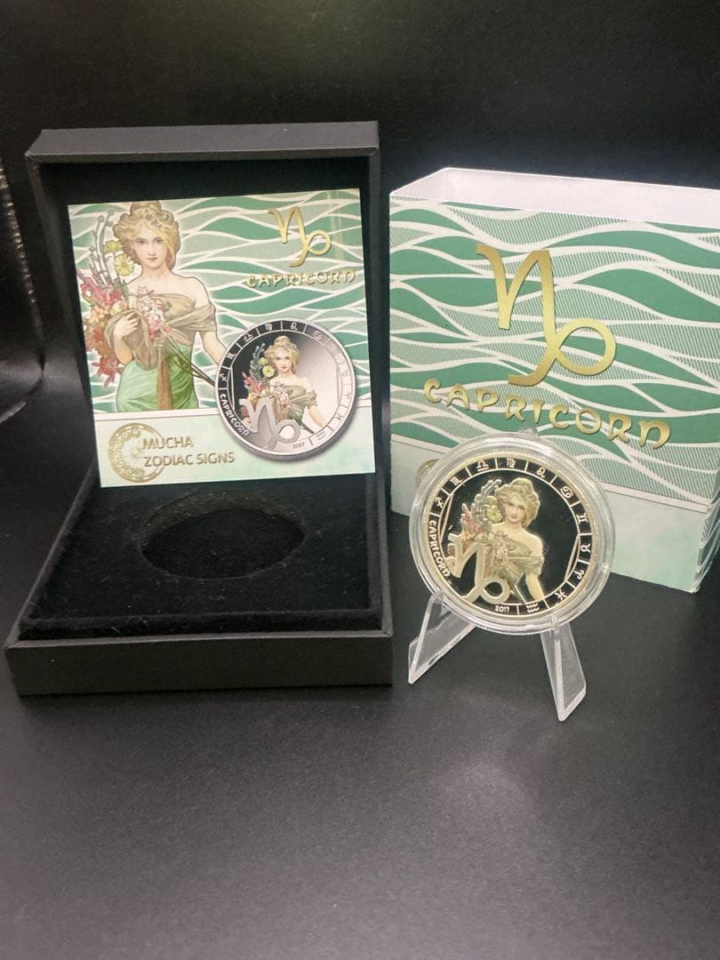 ミュシャ × 黄道十二宮 ― 山羊座、Capricornus　銀メッキ付き白銅貨