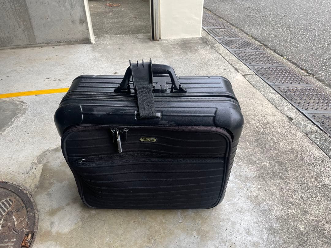 旧ロゴ世代　リモワスーツケース、ボレロ、2輪ビジネストローリー