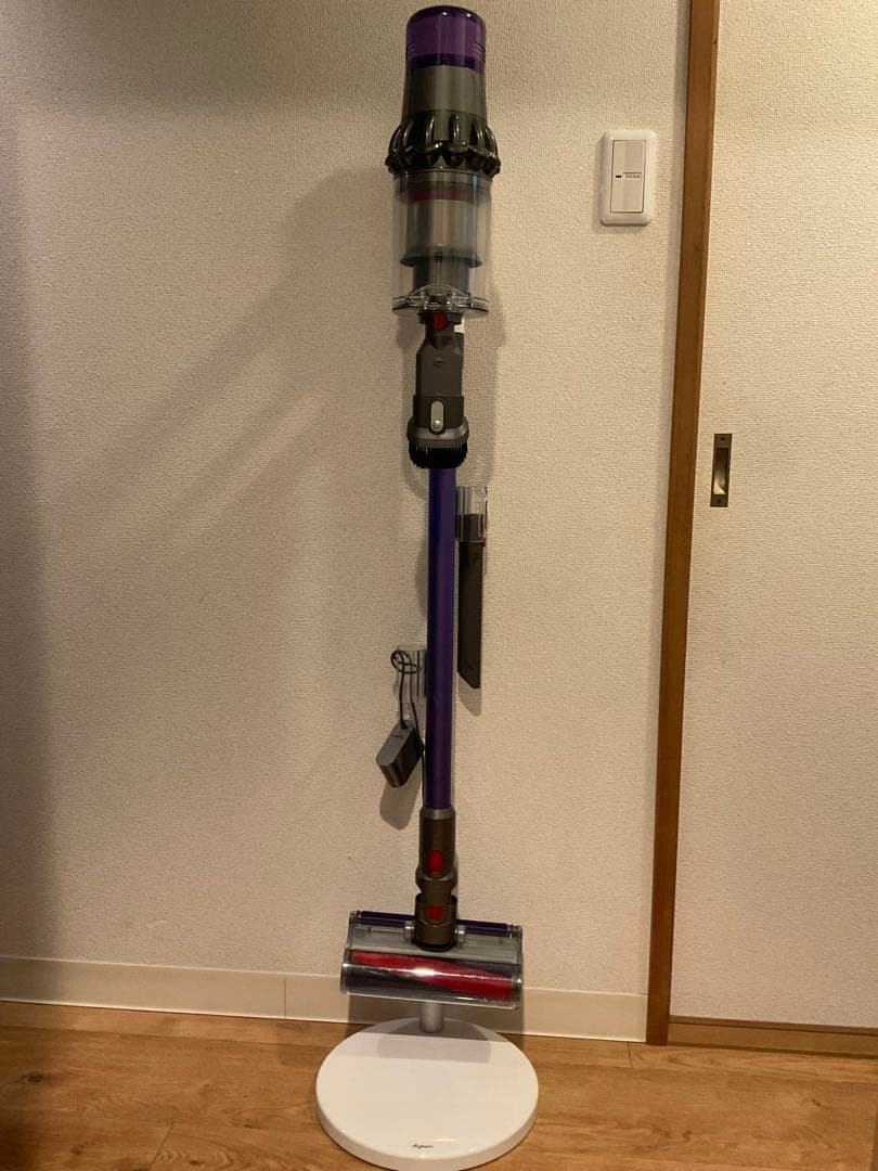 【ジャンク】Dyson V11 Fluffy + SV14 FF COM