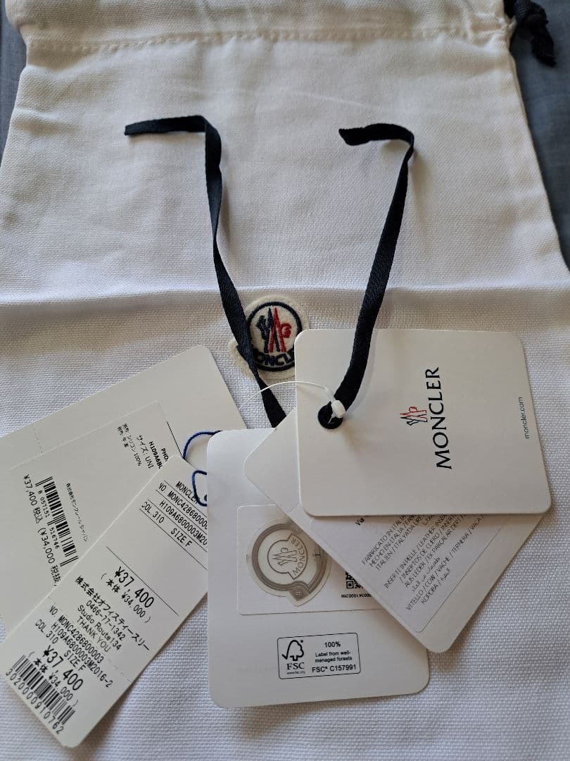 MONCLER スマートフォンホルダー 新品 未使用