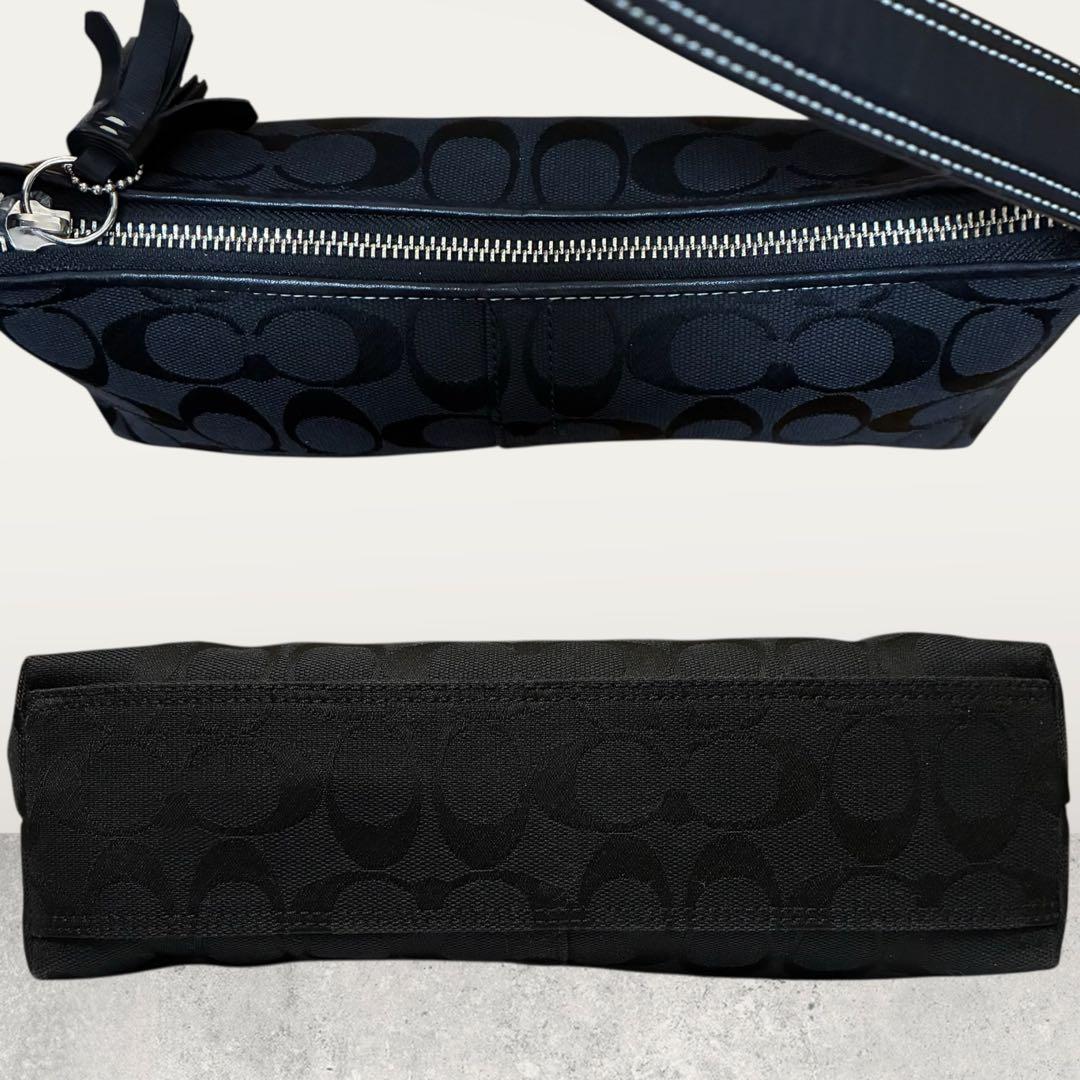 極美品 COACH コーチ ポーチ ハンドバッグ シグネチャー 8K01 黒